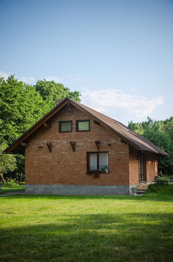 Usadba Bogach Hotel Kobryn Exterior photo